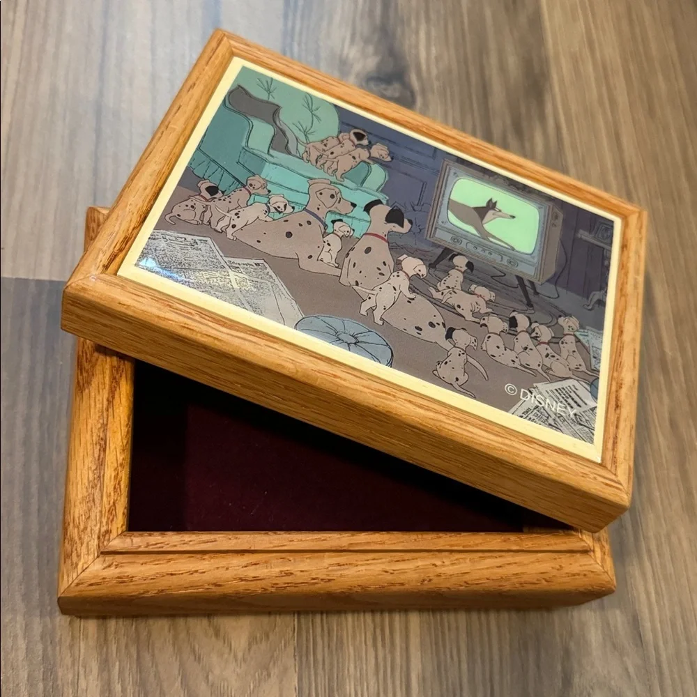 101 Dalmatians Disney Vintage Rare Tile Wood Open Trinket Treasure Jewelry Box
